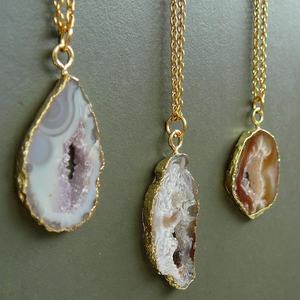 Pendentif en Agate naturelle avec tranche d'agate druse, bijou cadeau pour femmes, vente en gros, prix d'usine du fournisseur - Product Image 3