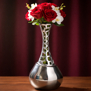 Vase à fleurs de luxe en argent, design ajouré en treillis, moderne, décoratif, en porcelaine chromée métallique, pour table, décoration intérieure - Product Image 1