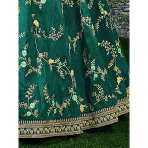 Conjunto de ropa de novia de mujer Lehenga Choli bordado verde maravilloso - Product Image 3
