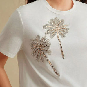 Tops Cortos Tradicionales Indios con Bordado de Cuentas y Detalles Hechos a Mano con Cuentas de Semillas para Bautizo - Product Image 1