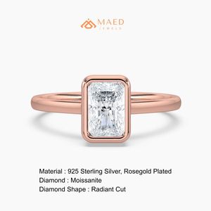 แหวนหมั้นประดับมอยส์ซาไนต์ทรงเหลี่ยมมรกต ชุบทองคำขาว 14K ดีไซน์เรียบหรู เหมาะสำหรับงานแต่งงาน งานครบรอบ หรือเป็นของขวัญสำหรับผู้หญิง - Product Image 6