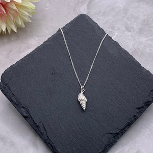 จี้เปลือกหอยทำมือจากเงินแท้ NIKHIL GEMS สไตล์วินเทจ สำหรับเป็นเครื่องประดับหมั้น พร้อมใบรับรองจากผู้เชี่ยวชาญสำหรับผู้หญิง - Product Image 1