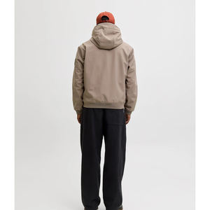 เสื้อแจ็คเก็ตวิ่งแบบซิปเต็มตัวสำหรับผู้ชาย กันน้ำ ทนทาน เหมาะสำหรับฤดูหนาว ใช้ทำงานได้  บุใยแบบพัฟเฟอร์  เสื้อโค้ทสตรีทแวร์ รับผลิตแบบ OEM - Product Image 6