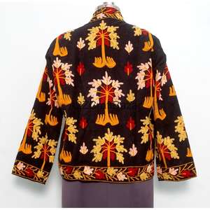 Chaqueta Acolchada Ecológica con Bordado Floral, Cuello Mandarín, Botones, Forro de Algodón a Rayas, Hecha a Mano, para Invierno, Otoño y Primavera - Product Image 5