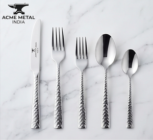 Ensemble de couverts en argent martelé, design luxueux, acier inoxydable poli miroir, pour une cuisine élégante, des mariages et une utilisation en restaurant. - Product Image 1