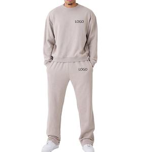 Sudadera de Cuello Redondo Beige Sólido para Hombre con Logotipo Personalizado y Pantalones Deportivos a Juego, Conjunto Deportivo OEM ODM, Ropa al por Mayor - Product Image 1