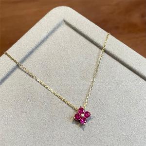 Collar con Colgante de Flor AMBER JEWELS T-3133, Piedras de Diamante, Cadena de Aleación Chapada en Oro de 18K, Unisex, Lindo, Clásico, para Uso Diario, Abril - Product Image 1