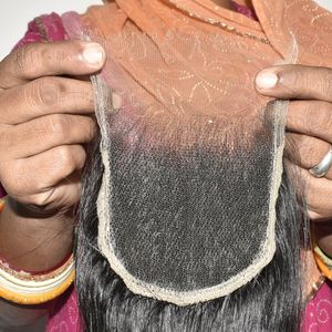 Cabello humano vietnamita natural 4x4 HD sin procesar, con cutícula alineada, sin tejer, color negro, onda profunda - Product Image 1