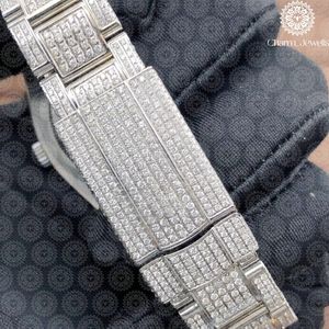 Montre de luxe pour homme Charm Jewells en acier inoxydable, boîtier de 40 mm, mouvement mécanique, accents de diamants, bracelet en cuir, étanche 10 bars - Product Image 2