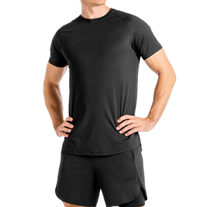 T-shirt de sport pour homme, coupe athlétique, compression, design personnalisé, nouvelle collection, haute qualité, meilleure vente, Ringer. - Product Image 1