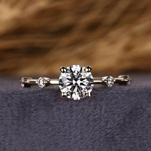 แหวนหมั้นเพชรแบบเพชร14K สีเหลืองทองสำหรับผู้หญิงแหวนหมั้นเพชรสำหรับผู้หญิงชุดปูระยะทางแหวนแต่งงานและครบรอบ - Product Image 1