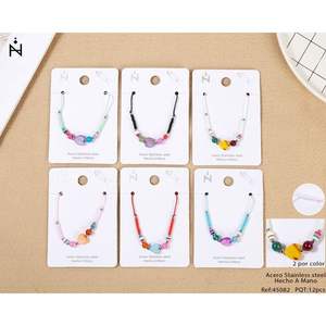 Pulsera Colorida con Accesorio de Corazón, Brazalete de Moda para Mujer - Product Image 1