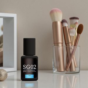Colle liquide pour cils Super Bonder haute humidité en gros - Tenue 6 semaines, sans alcool, résistante à l'eau, service personnalisé disponible - Product Image 1