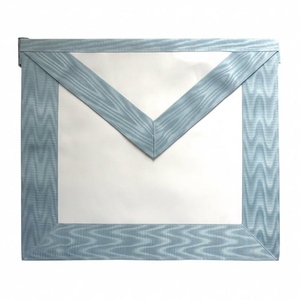 Delantal de Maestro Masón. G.L.T.S.O. 39 x 33 cm - Rito Escocés Rectificado (RSR) Tela de imitación de cuero Regalia Blue Lodge Lujo Fa - Product Image 3