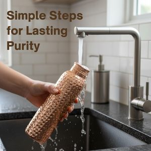 Botella de Agua Portátil de Cobre Puro Clásica Martillada ALTAMASH CRAFT con Tapa Hermética de 500 ml, Salud Ayurvédica - Product Image 1