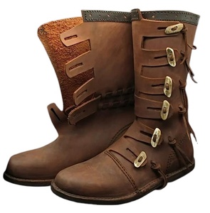 Bottes médiévales en cuir marron faites à la main, à lacets, style viking, pour reconstitution historique, Halloween, Pâques et Noël - Product Image 1
