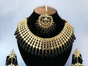 Parure de bijoux indienne tendance classique pour mariage et fête, collier ras-du-cou traditionnel en cristal Kundan, fausse perle, plaqué or, haute qualité pour femme - Product Image 2
