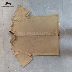 เสื้อยืดผู้ชายแบบย้อมสีเอซิด สกรีนโลโก้ตามสั่ง ดีไซน์ย้อมสีเอซิดทันสมัย สวมใส่สบาย เหมาะสำหรับใส่ลำลองทุกวัน บริการ OEM - Product Image 5