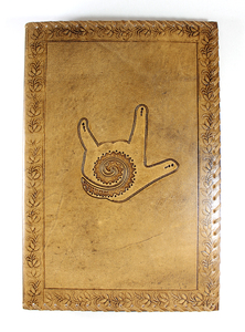 Carpeta de Archivo con Clip Manila de Cuero Camelon Exports con Símbolo de Mano Grabado en Relieve, Diseño Opaco Impreso con UV, Organizador de Archivos de 31x21cm - Product Image 2