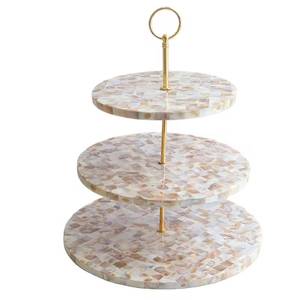 Support à gâteau rond en résine à 3 niveaux avec anneau doré, design mosaïque fait main - Product Image 1