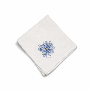 Serviette de table en coton brodé de qualité supérieure, réutilisable, en tissu doux, pour les dîners, les événements, la cuisine, les restaurants et l'usage domestique - Product Image 1