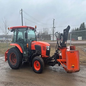 Tracteur agricole Kubota L6060 4x4 à vendre. Parfait pour les tâches agricoles lourdes, offre une puissance stable et un fonctionnement en terrain accidenté assuré. - Product Image 1