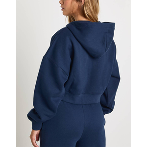 Sweat à capuche court en coton OEM pour femme, en molleton bouclette, avec logo imprimé en relief, nouvelle mode, épaules tombantes, uniforme scolaire, vêtements de sport - Product Image 6