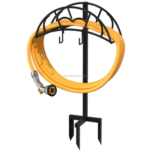 Meilleur vendeur en métal fait à la main support de tuyau d'eau et support organisateur noir avec base à broches pour pelouse/cour/jardin par Ambience Lifestyle - Product Image 2