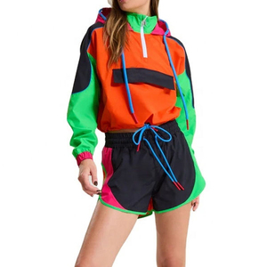 Conjunto Deportivo de Dos Piezas para Mujer, Chaqueta Cortavientos Personalizada y Pantalones Cortos Ligeros para Correr, Entrenamiento y Actividades Deportivas - Product Image 1