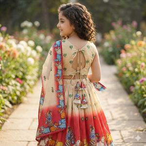 ชุดเลเฮนกาโชลีลายพิชไวแบบดั้งเดิมของชาวอินเดียสำหรับเด็กผู้หญิง  ชุดออกแบบลายวัวสีเบจแดงสำหรับงานเทศกาลและงานปาร์ตี้ - Product Image 3