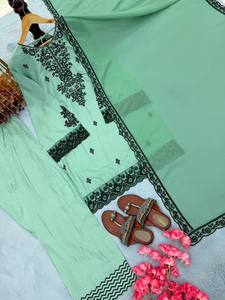 Ensemble haut et palazzo en satin de soie moderne de haute qualité BLOSSOM FABRIC, séchage rapide, pour soirée, avec dupatta et magnifiques broderies - Product Image 3