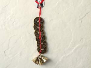 Pièce de monnaie en métal, finition argentée, pièce Swastik, pièces rondes, Kalash sur l'arrière - Product Image 3