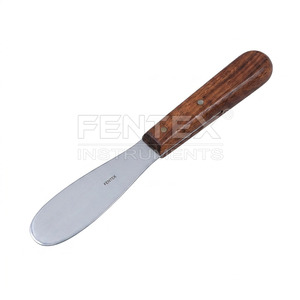 Espátula Farmacéutica de Acero Inoxidable con Mango de Madera y Remaches de Latón – Ideal para Ungüentos y Mezclas de Polvos Químicos en Laboratorio - Product Image 1