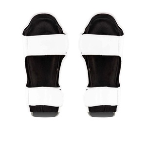 Protège-tibias professionnels Fly Leg Kick Pads avec logo et style personnalisés, fabriqués en cuir de vachette véritable, protection des jambes MMA Fly Shin Guards - Product Image 6