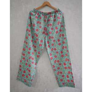 Conjunto de Pijama de Algodón para Mujer con Estampado a Mano, Elegante Ropa de Dormir con Tela Transpirable - Product Image 6