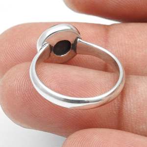 Bague en argent sterling 925 avec pierre œil-de-tigre ronde sertie clos, bijoux bohèmes de créateur, parfaits pour les filles et les garçons - Product Image 2