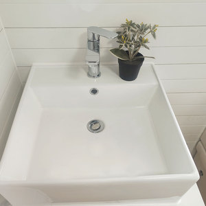 Casa Contenedor Moderna de Lujo con Estructura de Acero, Unidad de Vivienda Portátil con Cocina, Baño y Espacio para Dormir, Ideal para Viajes - Product Image 4