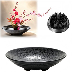 Florero Minimalista de Madera de Cedro Hecho a Mano, Ecológico y Ligero de Aqudus Saleem |   Venta al por mayor desde Moradabad, India - Product Image 2