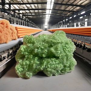 Fibre de polyester creuse siliconée recyclée HCS verte à bas prix, conforme à la norme GRS, pour le rembourrage de jouets et d'oreillers - Product Image 1