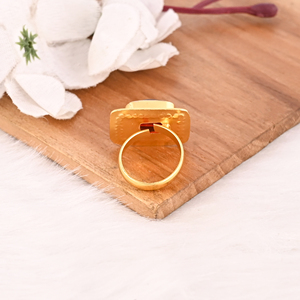 แหวนทองเหลืองชุบทองประดับอัญมณีทำมือสีแดงคลาสสิกสำหรับผู้หญิง - Product Image 5