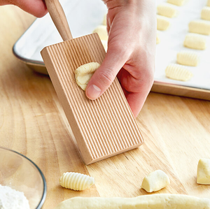Wood Gnocchi Board Eco-Friendly Kitchen Tool Wholesale Wooden Butter Paddles Rolling <b>Pasta</b> Board Hot Sale - Product Image 4