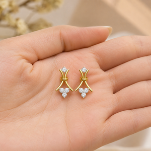 Boucles d'oreilles de luxe en diamant véritable avec fermoir à vis |   Bijoux fins en or jaune 14 carats |   Boucles d'oreilles élégantes pour femmes, idéales pour le quotidien, un cadeau raffiné - Product Image 3