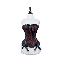 Corset Overbust pour femme en brocart noir et rouge à motifs floraux, avec dentelle rouge et noire sur les côtés, et busque avant en acier pour la poitrine et les hanches