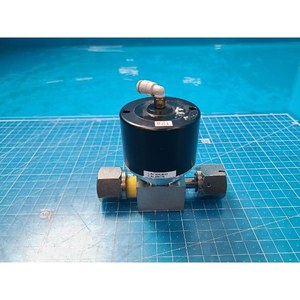 Vanne à diaphragme FUJIKIN 316L 095128 haute pureté, utilisée comme pièce détachée pour équipement semi-conducteur Legacy - Product Image 5