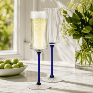 Copa de Champán/Vaso para Brindis de 160 ml, Hecho a Mano con Vidrio de Borosilicato, con Logotipo Personalizado, para Regalos Corporativos y Kits de Bienvenida Promocionales - Product Image 1