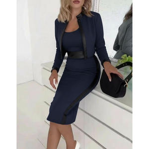 Conjunto de faldas personalizadas OEM hechas en Pakistán para mujer, top corto con capucha y estampado de logotipo informal, conjunto de faldas con capucha para invierno. - Product Image 2