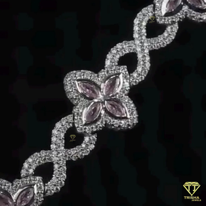 Impresionante pulsera de diamantes cultivados en laboratorio inspirada en motivos florales con brillantes piedras engastadas a mano en plata de ley 925. - Product Image 2