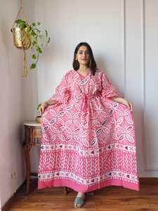 Robe Kaftan en Coton Imprimé pour Femme, Style Floral Ethnique Bohème, Tenue de Plage et de Vacances, Coupe Ample Maxi, Vêtement d'Été - Product Image 4
