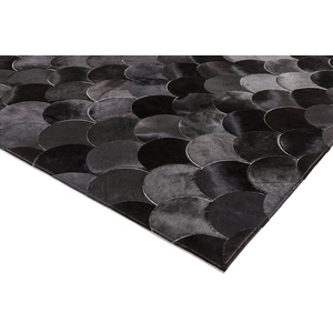 Modern Abstract <b>Velvet</b> Area Rug Rectangle <b>Black</b> Fish Scale Pattern Low Pile Tufted Non-Slip Rubber Backing Living Room Decor - Product Image 3