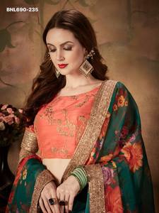 ชุดเลเฮนกาสีเขียวปักลายดอกไม้ดิจิทัลพร้อมด้วยผ้าออร์แกนซ่าคุณภาพพรีเมียม - ประดับด้วยดอริและเลื่อม - ชุดโชลีปักลายสำหรับผู้หญิง - Product Image 3